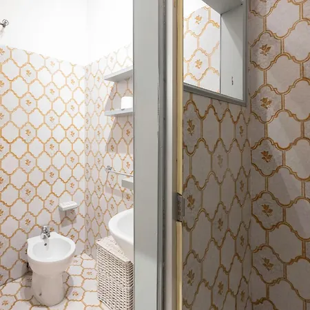 Apartment Santo Stefano, By Short Holidays *